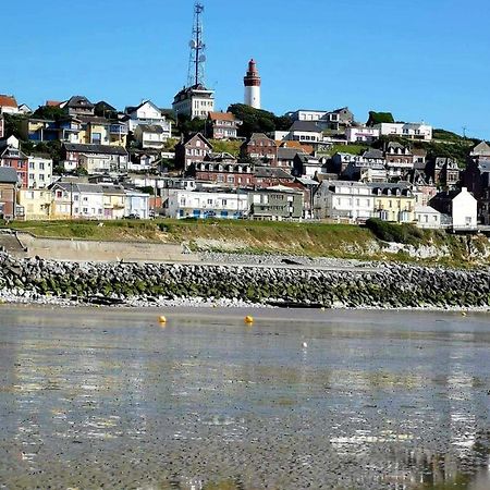 Charmant Appartement Vu Sur Mer Ault Exterior photo